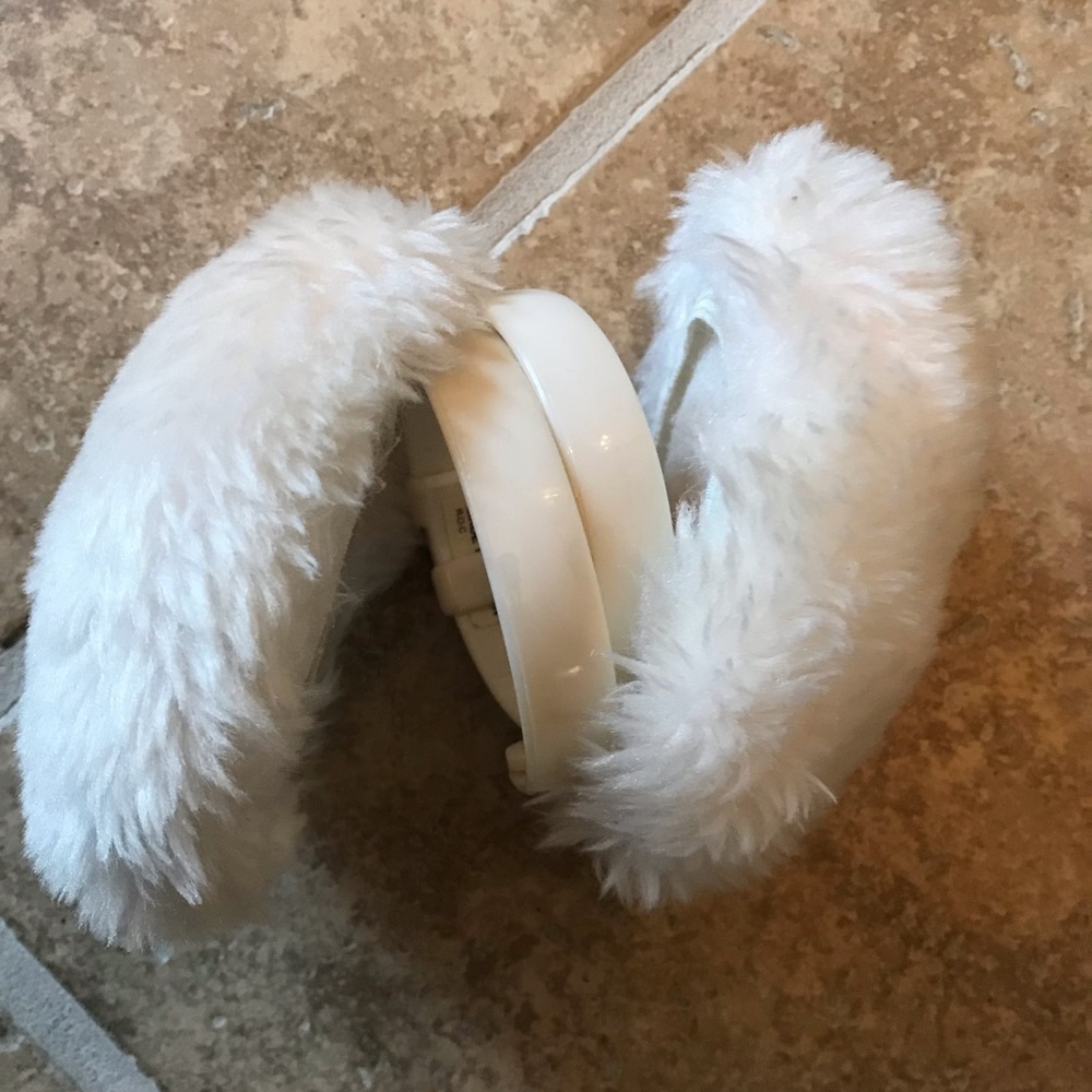 Ear muffs - Picture 2 of 2